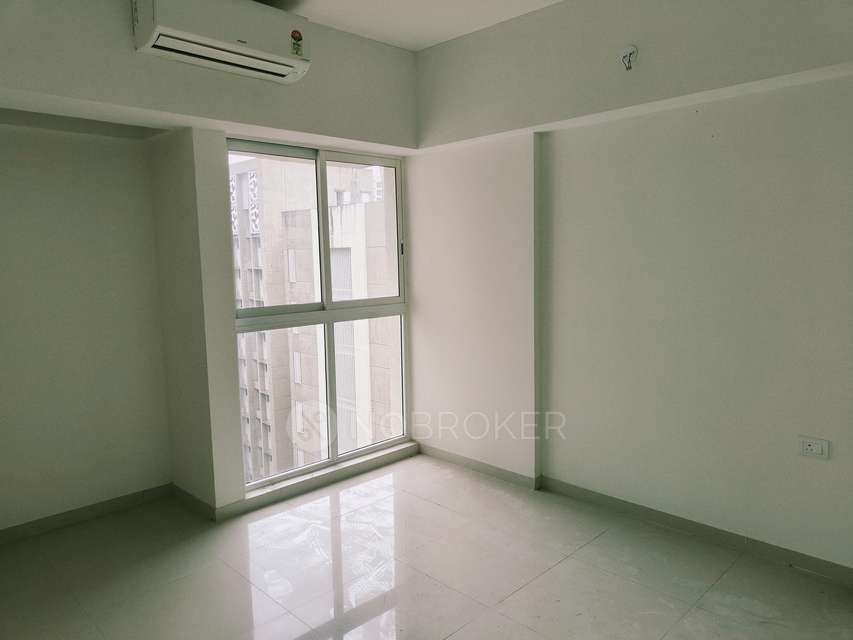 4 BHK Flat In Lodha Amara, Thane For Sale  In Thane