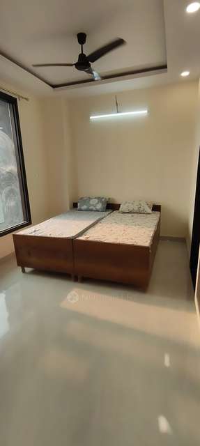 PG for Boys in Sector 66