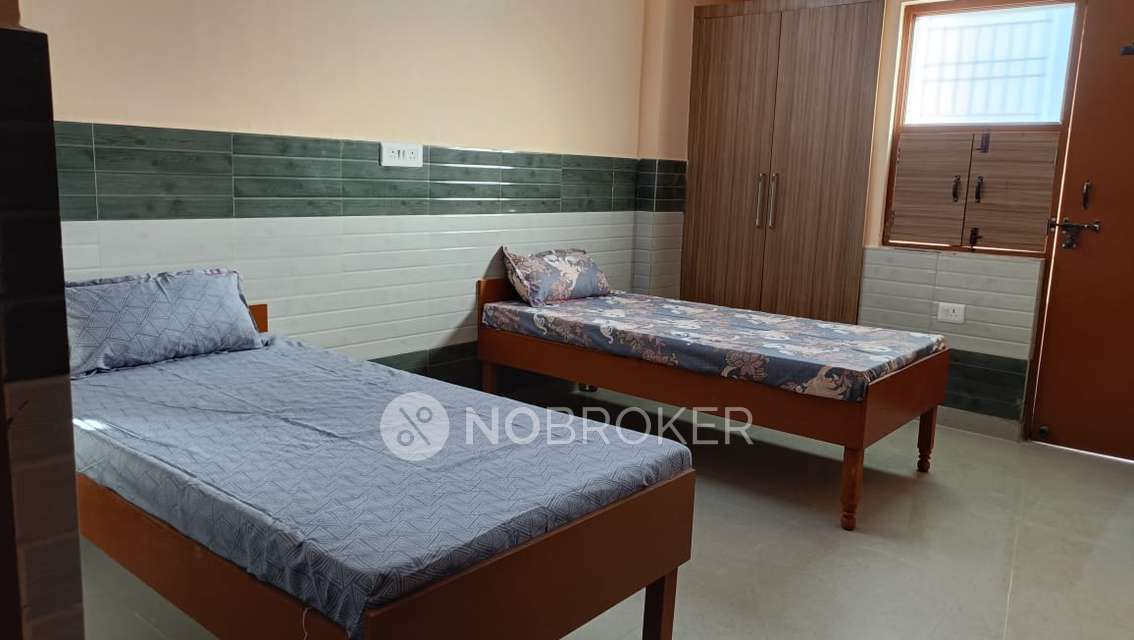 PG for Boys in Sector 66