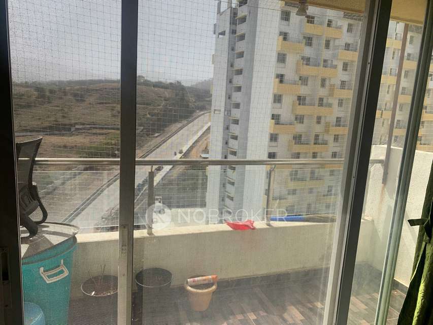 2 BHK Flat In Kolte Patil Three Jewels for Rent  In Kondhwa Budruk