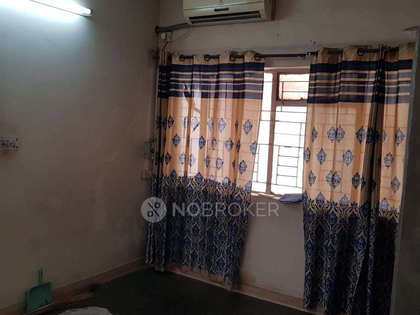 2 BHK Flat In Dda Mig Flats Rohini, Rohini Sector 7 For Sale  In Rohini