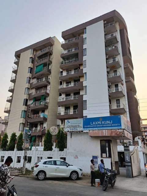 4 BHK Flat In Laxmi Kunj Cghs For Sale  In Sector 65