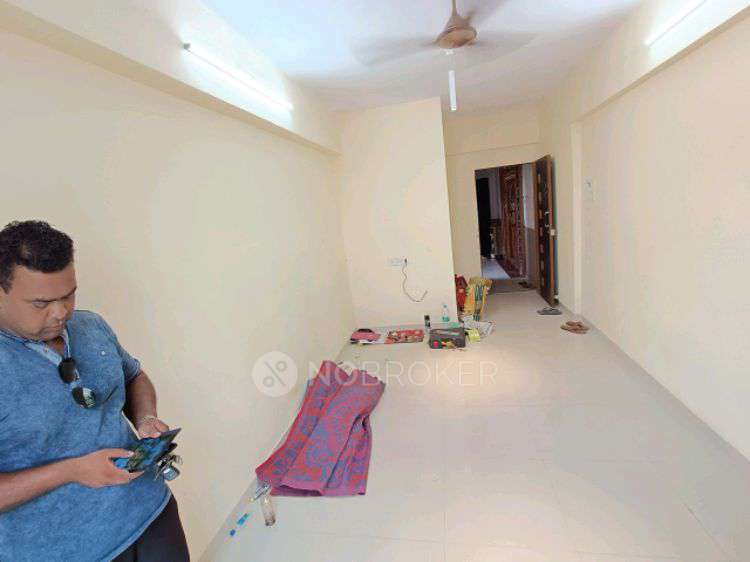 1 RK Flat In 404,4th Floor, Aruna Uihasa Bldg,sarvoday Nagar,near Devyani Saree,badalapur West  For Sale  In Mumbai