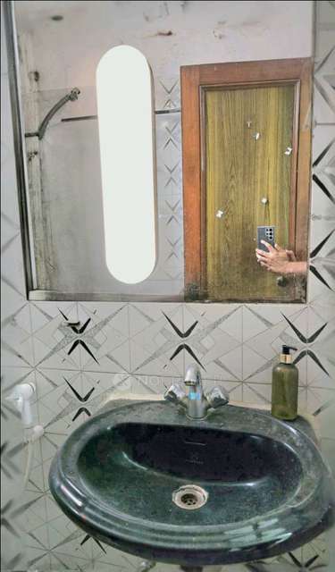 3 BHK Flat In Govind Puri Extension For Sale  In Govind Puri Extension