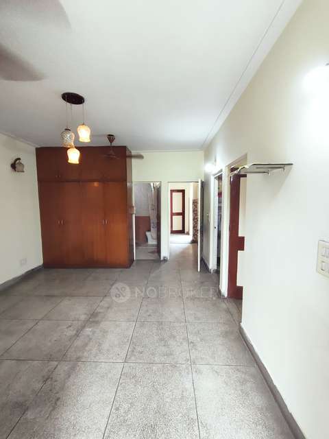 2 BHK House for Rent  In Mukherjee Nagar