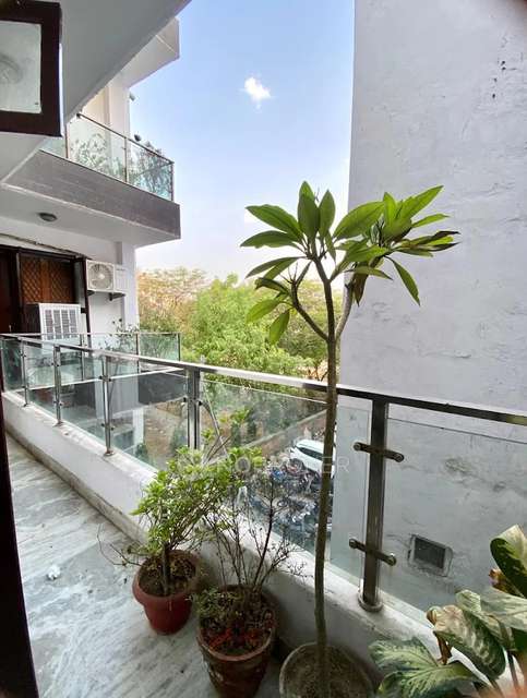 PG for Girls in South Extension I