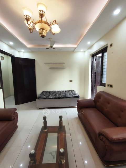 3 BHK Flat In East Punjabi Bagh  For Sale  In Punjabi Bagh