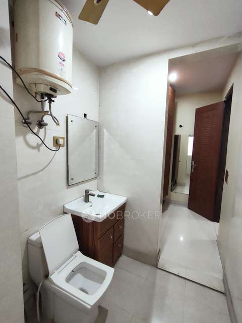 3 BHK Flat In East Punjabi Bagh  For Sale  In Punjabi Bagh