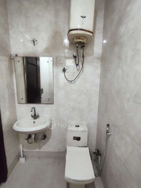 3 BHK Flat In East Punjabi Bagh  For Sale  In Punjabi Bagh