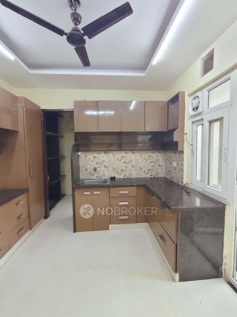 3 BHK Flat In East Punjabi Bagh  For Sale  In Punjabi Bagh
