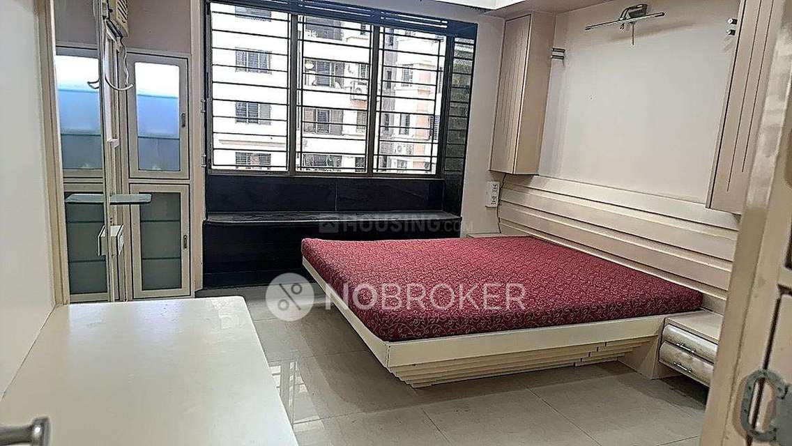 4 BHK Flat In Raheja Sherwood for Rent  In Goregaon East