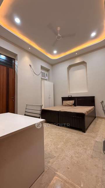 PG for Girls in Kamla Nagar