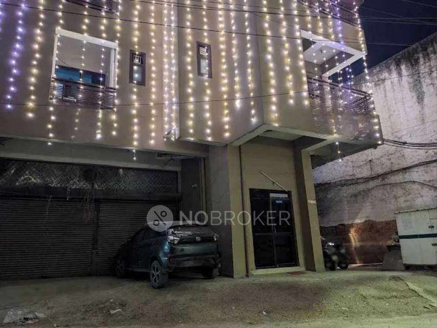 PG for Boys in Sector 45