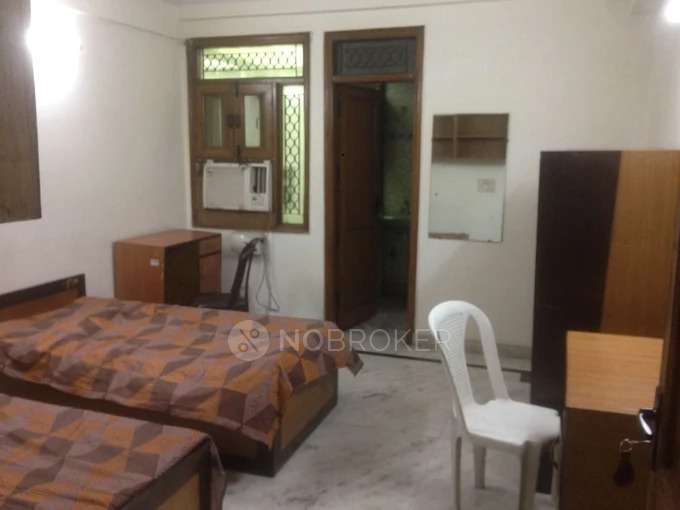 PG for Girls in Kamla Nagar