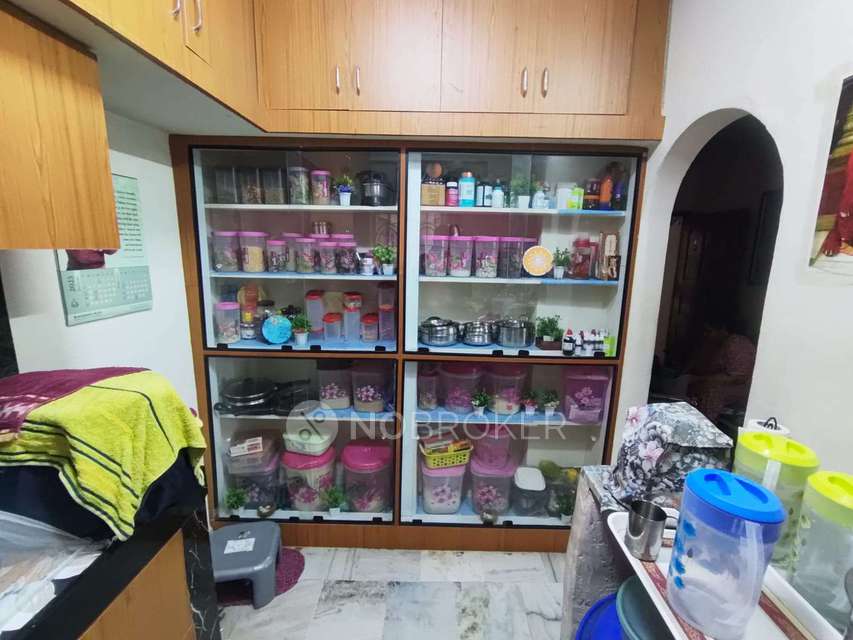 2 BHK Flat In Sri Venkateshwara Aprtment For Sale  In Old Bowenpally