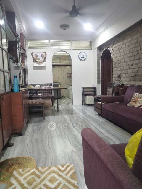 1 BHK Flat In Paradise Chs for Rent  In Sion -... Shared Room