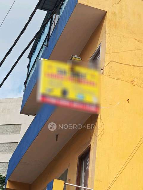 PG for Girls in Gayatri Nagar 