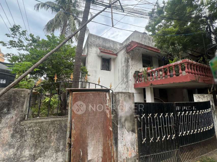 4+ BHK House For Sale  In Adambakkam
