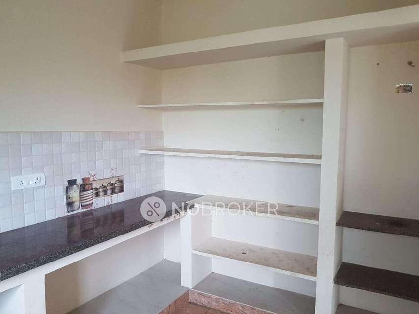 2 BHK Flat In Vignesham For Sale  In Kazhipattur