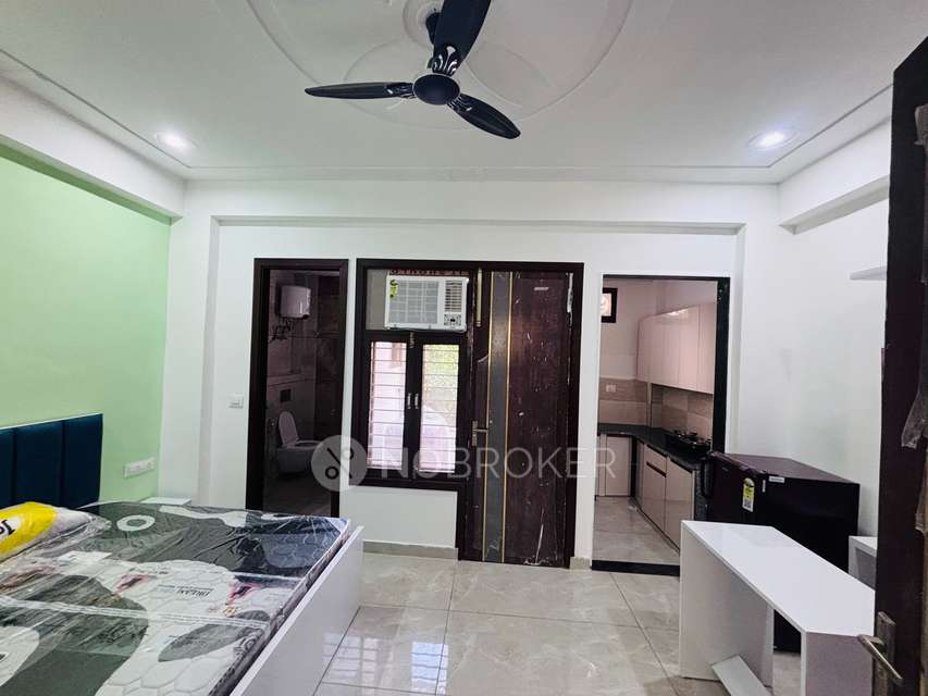 1 RK Flat In Sector 42 for Rent  In Sector 42