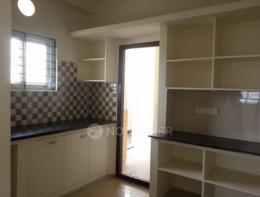 2 BHK Flat In Prakruthi Nilayam, Kondapur For Sale  In Kondapur
