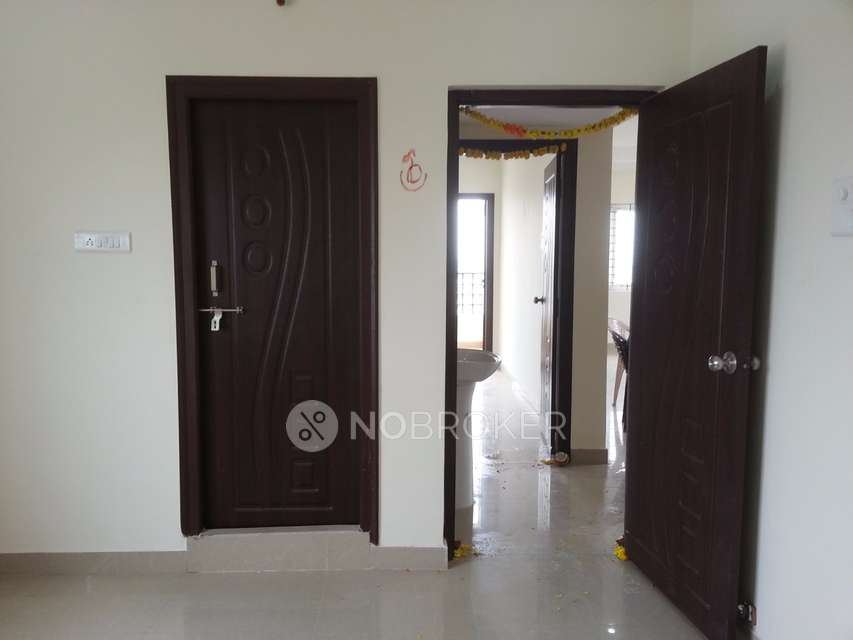 2 BHK Flat In Prakruthi Nilayam, Kondapur For Sale  In Kondapur