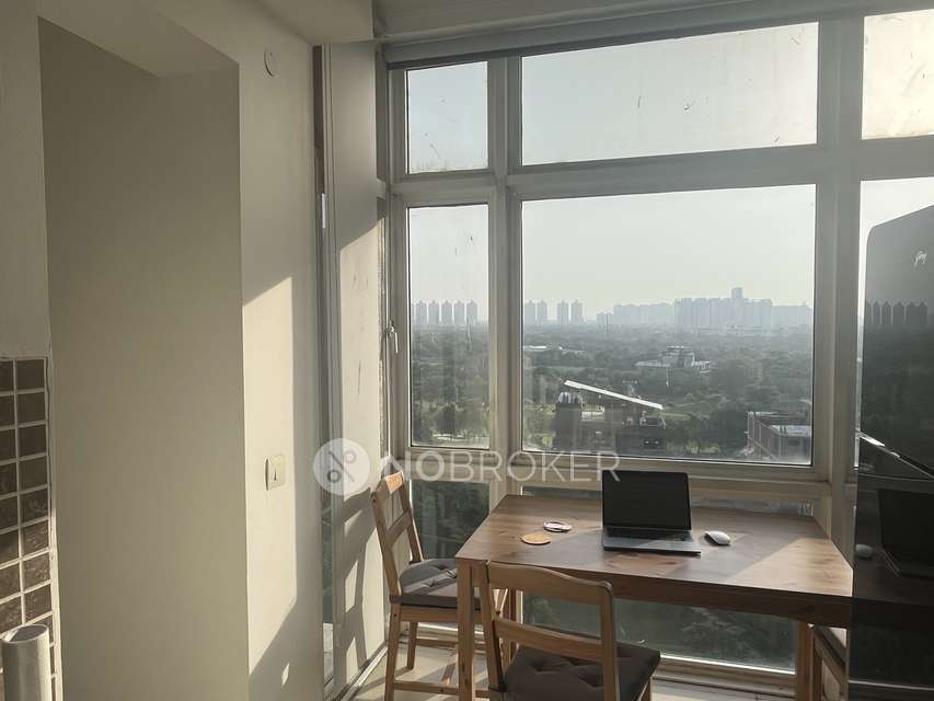 2 BHK Flat In Jaypee Greens The Pavilion Court, Sector 128 For Sale  In Sector 128