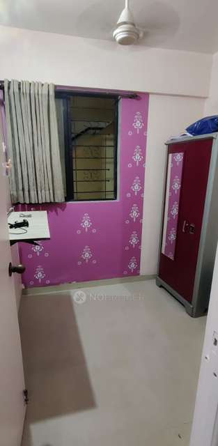 1 RK Flat In Gomata Janta Chsl for Rent  In Lower Parel