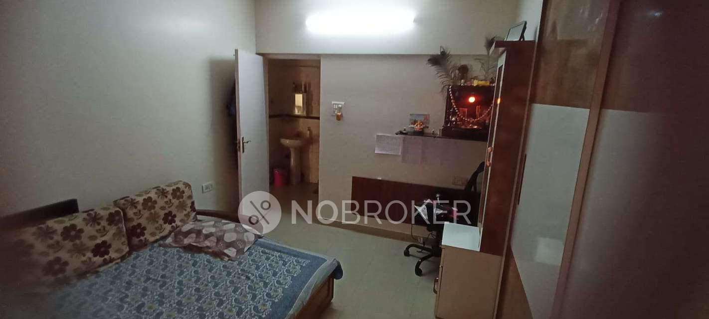 2 BHK Flat In E1 E2 Hyde Park Residency For Sale  In Thane West