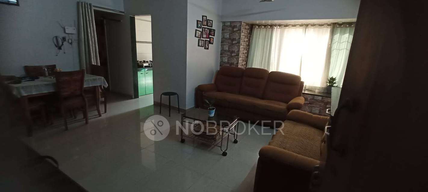 2 BHK Flat In E1 E2 Hyde Park Residency For Sale  In Thane West