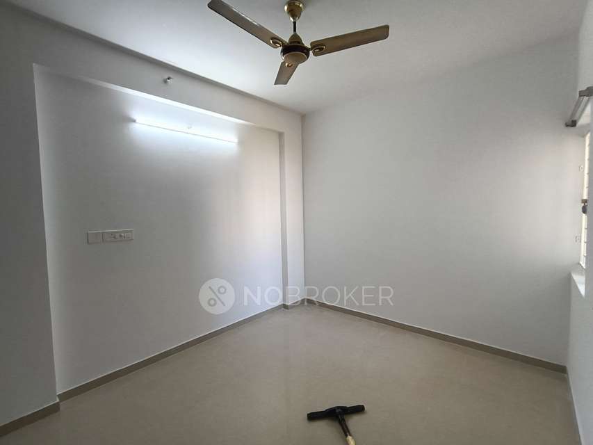 2 BHK Flat In Padur For Sale  In Padur