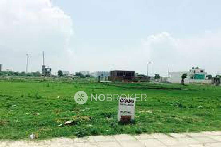 Plot For Sale  In Bptp Parklands In Sector 75