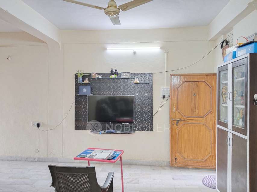 2 BHK Flat In Srinivasa Sadan For Sale  In New Nallakunta