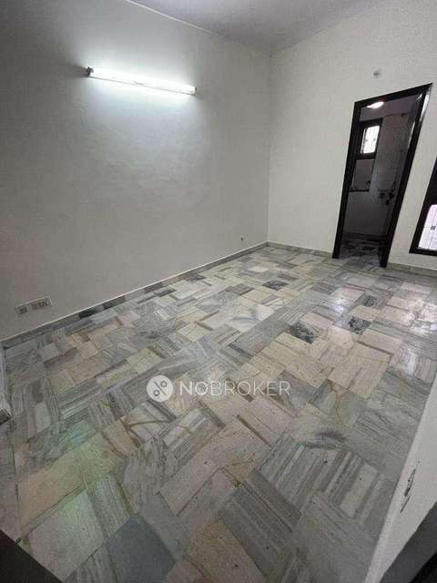 4 BHK Flat For Sale  In Vikaspuri