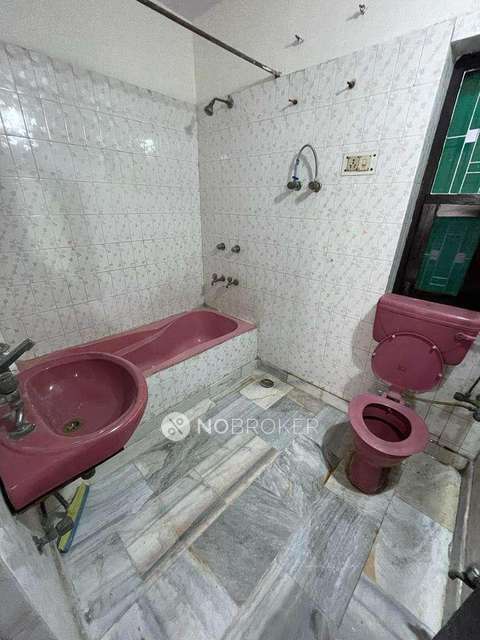 4 BHK Flat For Sale  In Vikaspuri