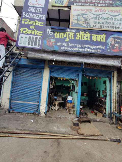 Shop in Mangolpuri, Delhi for sale 