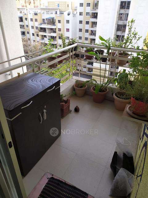 1 BHK Flat In Swapnalok For Sale  In Hadapsar