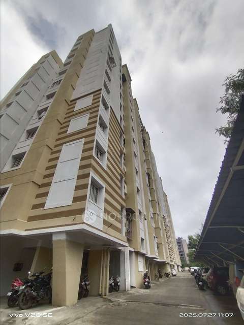 1 BHK Flat In Swapnalok For Sale  In Hadapsar