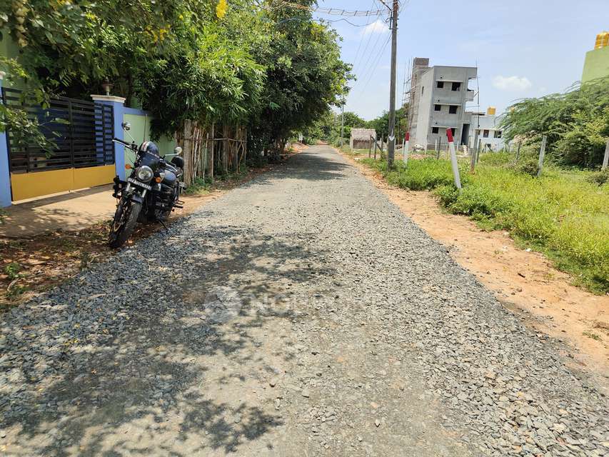 Plot For Sale  In Chinnanolambur