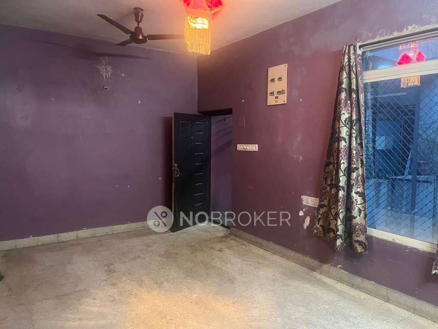 2 BHK Flat For Sale  In Seena Bakery Lane