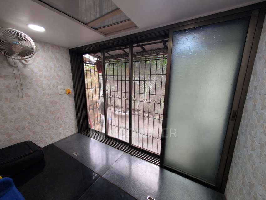 2 BHK Flat In Rashmi Hetal Phase 2 For Sale  In Mira Road East