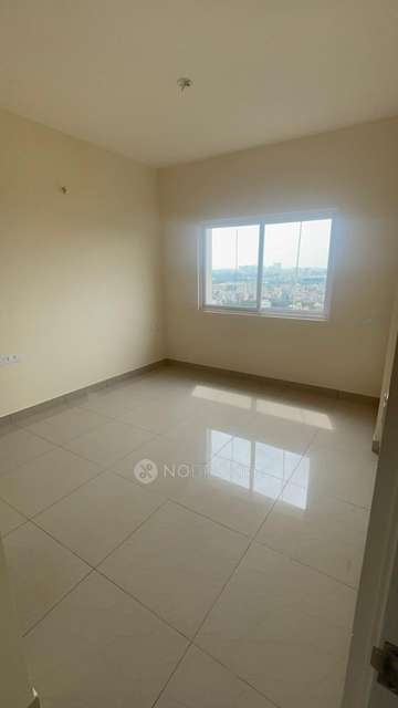 2 BHK Flat In Tvs Emerald Jardin, Singasandra For Sale  In Singasandra