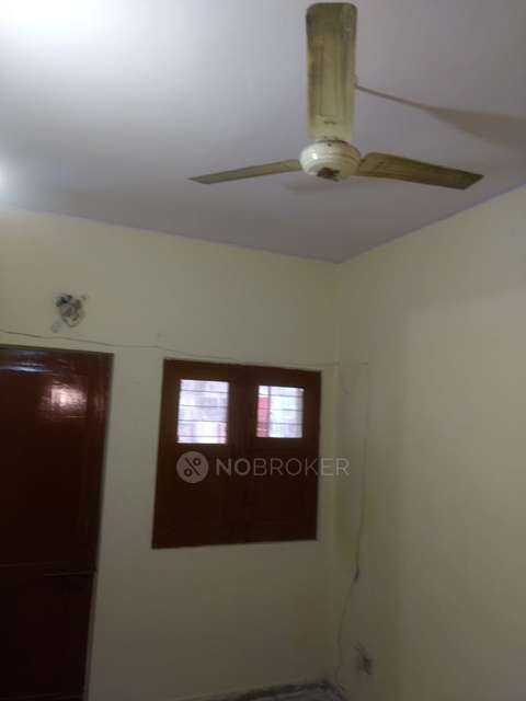 1 BHK House for Rent  In Block E, Beta 1