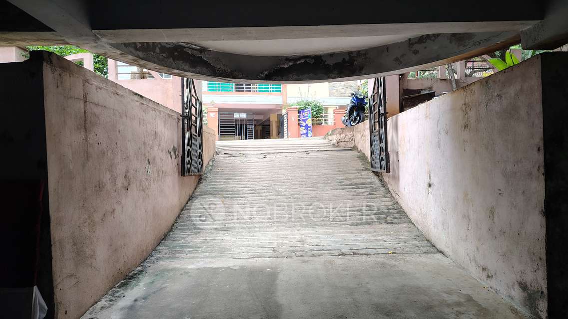 2 BHK Flat In Office Space In Charmy Ganesh Nilayam For Sale  In Hitec City