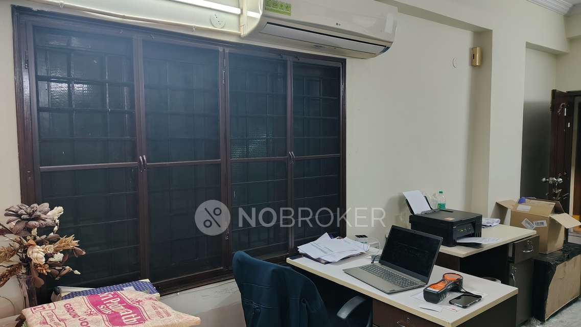 2 BHK Flat In Office Space In Charmy Ganesh Nilayam For Sale  In Hitec City