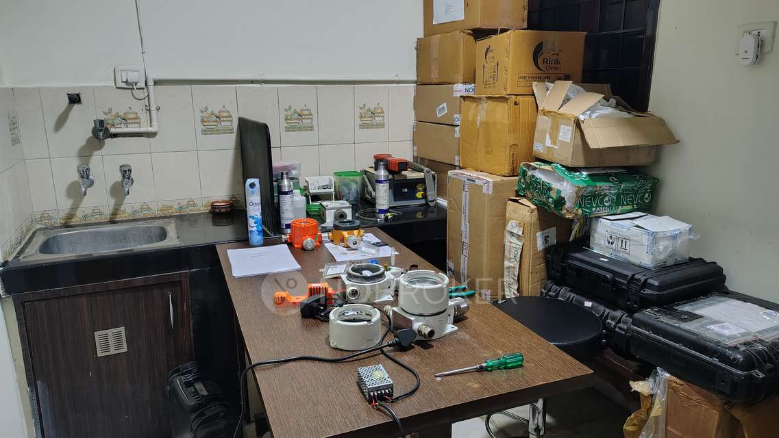 2 BHK Flat In Office Space In Charmy Ganesh Nilayam For Sale  In Hitec City