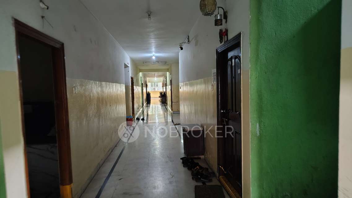 2 BHK Flat In Office Space In Charmy Ganesh Nilayam For Sale  In Hitec City