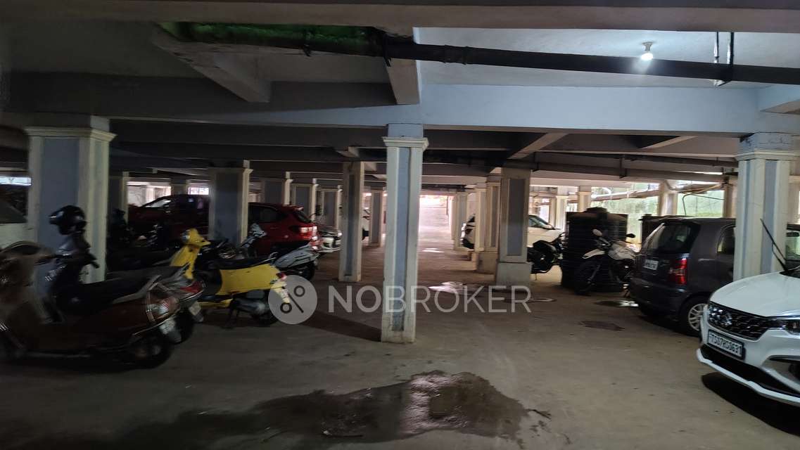 2 BHK Flat In Office Space In Charmy Ganesh Nilayam For Sale  In Hitec City