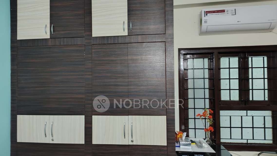 2 BHK Flat In Office Space In Charmy Ganesh Nilayam For Sale  In Hitec City