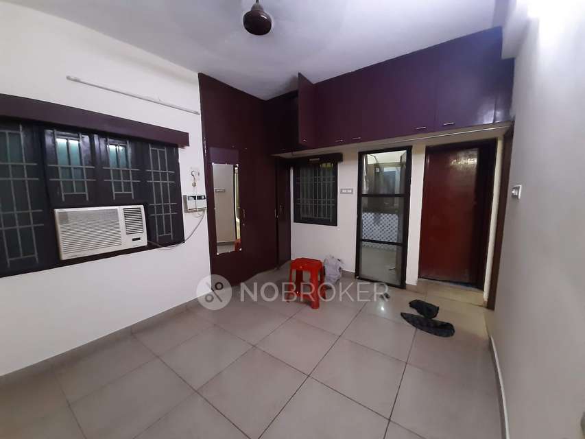 2 BHK Flat In Royal Enclave, Nanganallur For Sale  In Nanganallur